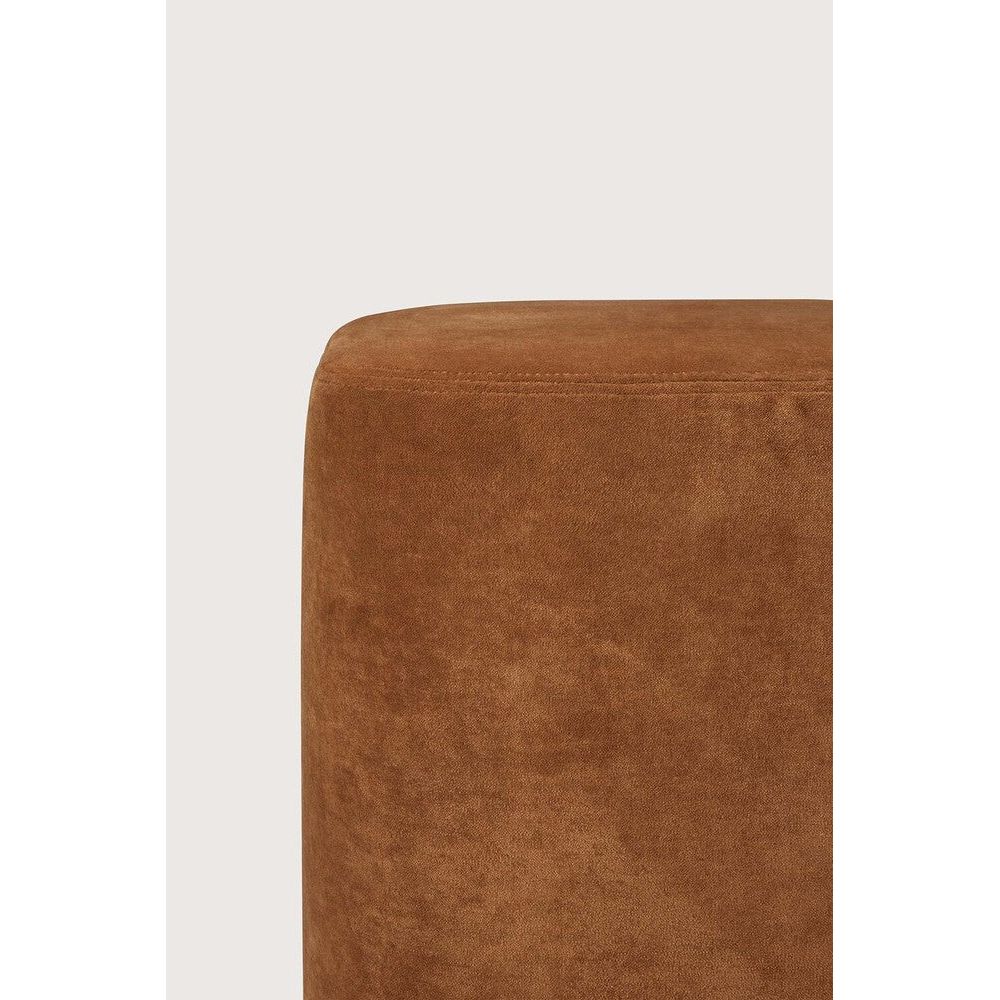 Featuring Cube Cinnamon Pouf by Ethnicraft at Amethyst Home. Elegant style comes with the Cube pouf. Comfortable and sturdy, the Cube is durably crafted using Italian textiles. Warm and timeless tones combine perfectly with other materials to bring a refined yet relaxed aesthetic in modern breakout spaces.Weight : 17 lbDimensions: 17.5 in W  x 17.5 in L x 17 in HAdjustable Feet . Amethyst Home provides interior design, new construction, custom furniture, and area rugs in the Los Angeles metro area