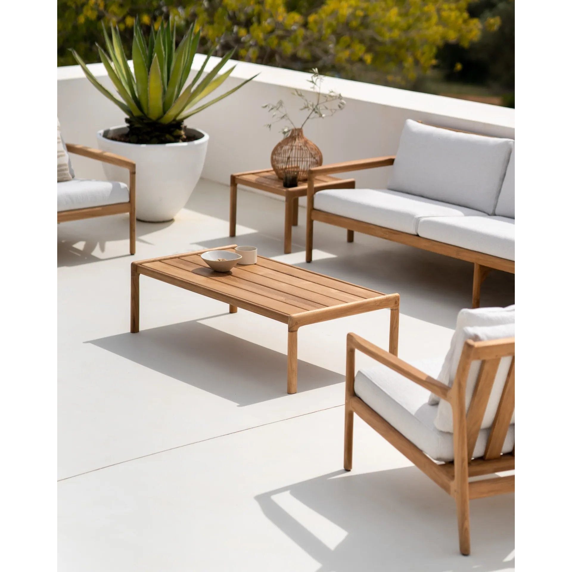 Featuring Jack Outdoor Coffee Table Teak by Ethnicraft at Amethyst Home. With the same luxuriant shapes and curves as the wider Jack collection, the Teak Jack coffee table was designed to attract attention as a single item or arranged together in a composition specific to your needs.
Dimensions: 26"d x 59.5"w x 14"h
Floor Protector : YesMain Material : TeakMax. Amethyst Home provides interior design, new home construction design consulting, vintage area rugs, and lighting in the Dallas metro area.