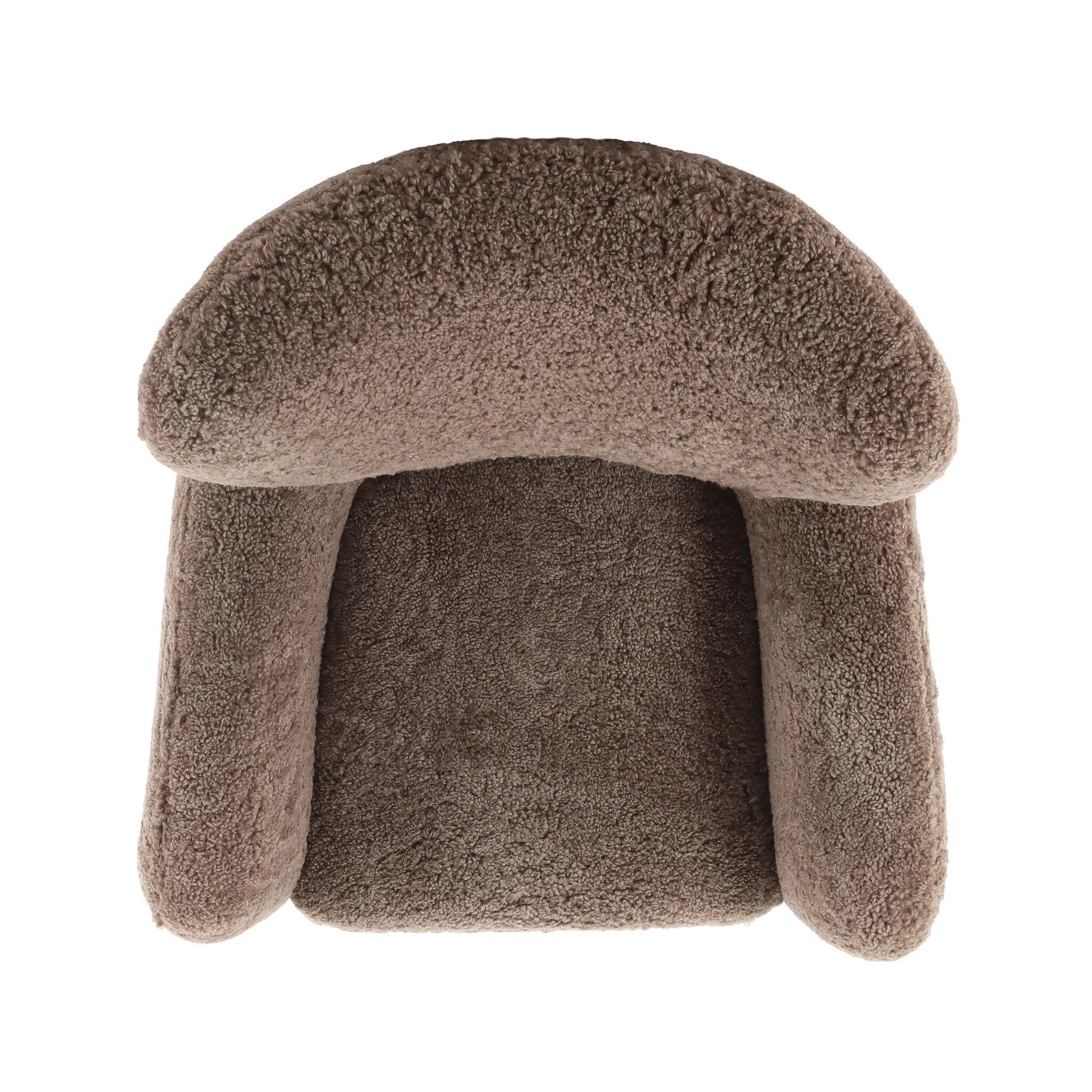 Amethyst Home provides interior design, new home construction design consulting, vintage area rugs, and lighting in the San Diego metro area.