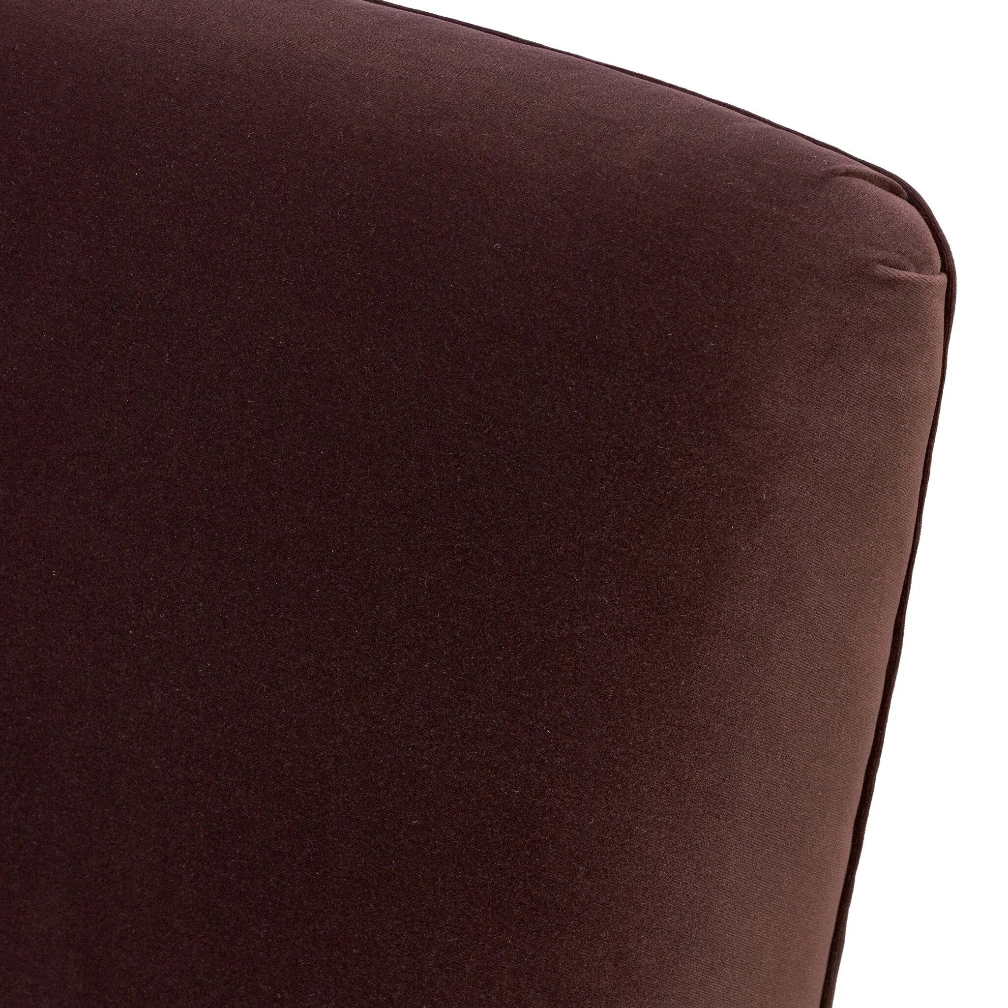 Amethyst Home provides interior design, new home construction design consulting, vintage area rugs, and lighting in the San Diego metro area.