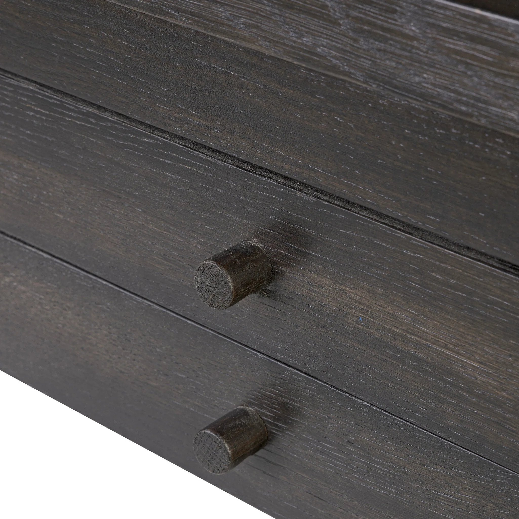 Amethyst Home provides interior design, new home construction design consulting, vintage area rugs, and lighting in the Tampa metro area.