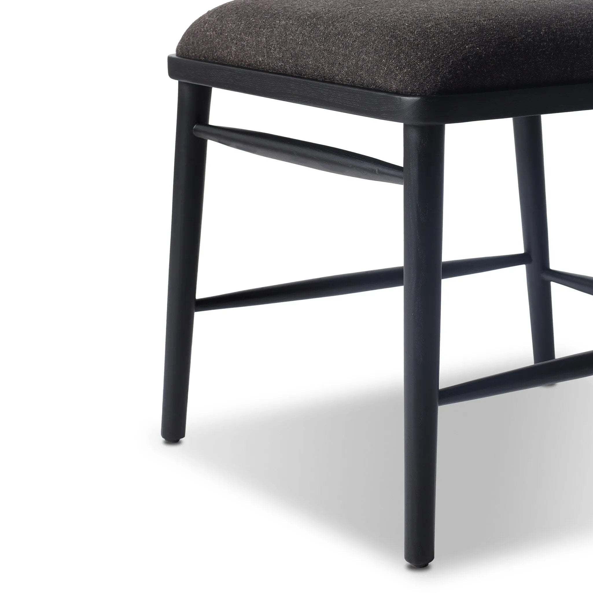 Amethyst Home provides interior design, new home construction design consulting, vintage area rugs, and lighting in the Austin metro area.