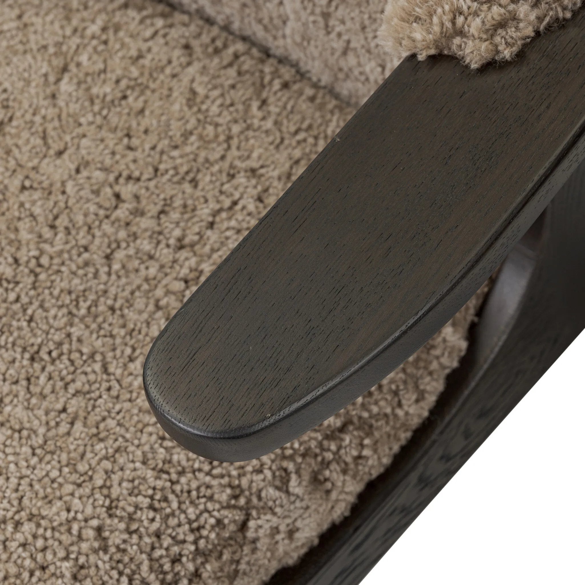 Amethyst Home provides interior design, new home construction design consulting, vintage area rugs, and lighting in the Laguna Beach metro area.