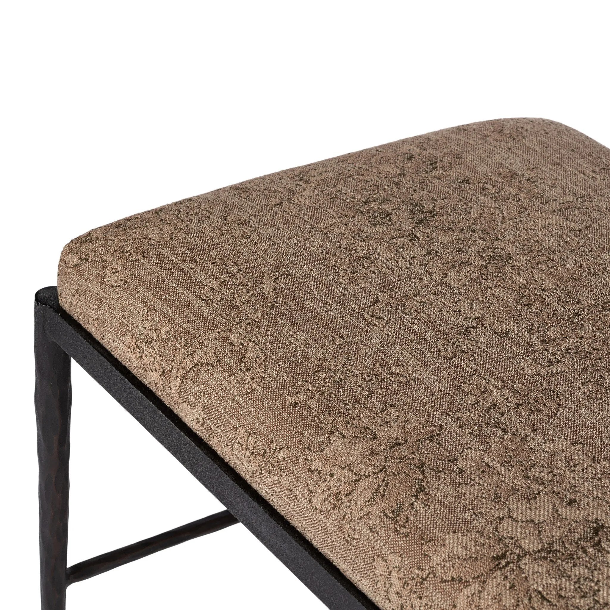 Amethyst Home provides interior design, new home construction design consulting, vintage area rugs, and lighting in the Tampa metro area.