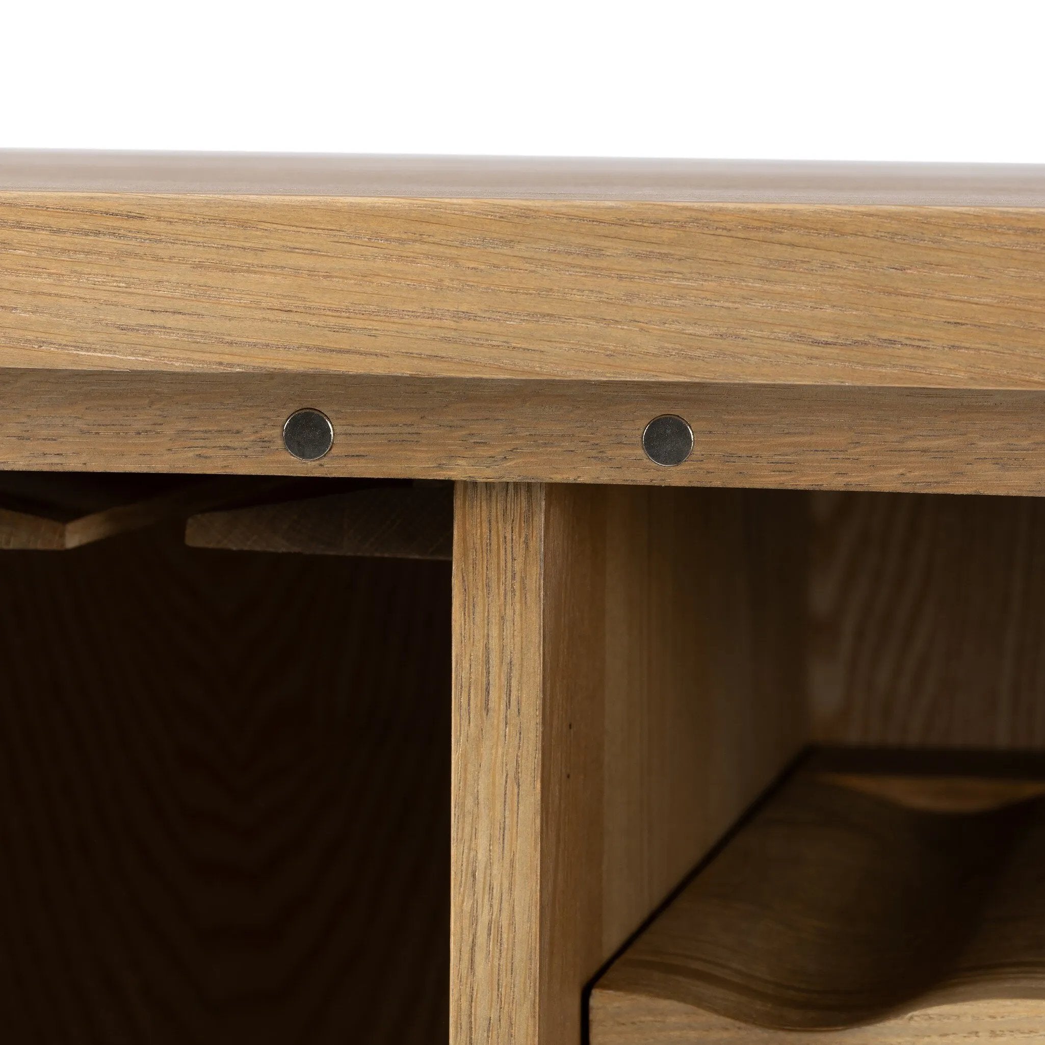 Amethyst Home provides interior design, new home construction design consulting, vintage area rugs, and lighting in the Tampa metro area.