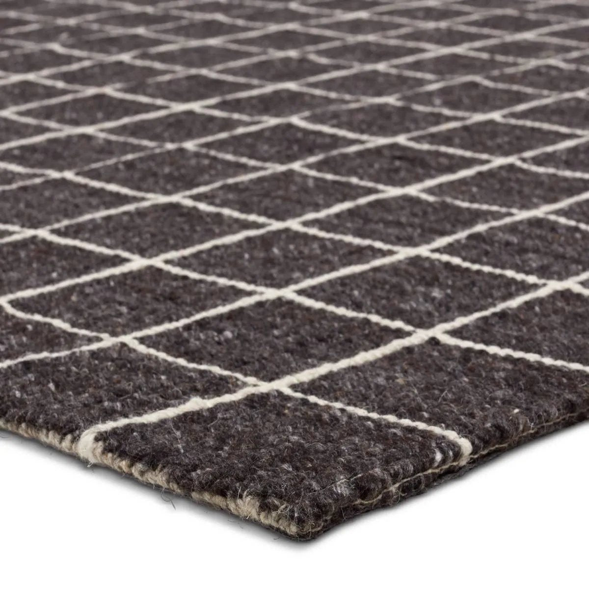 Featuring Oxford Club Rug by Jaipur Living at Amethyst Home. Elegant and casual in the same moment, the Oxford Club by Barclay Butera introduces handwoven accents to an array of spaces. This bolder and darker black colorway complements a range of palettes and styles, perfectly paired for modern and traditional homes alike. The Club design features a grid . Amethyst Home provides interior design, new home construction design consulting, vintage area rugs, and lighting in the Los Angeles metro area.