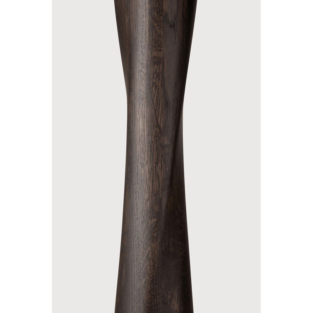 Amethyst Home provides interior design, new construction, custom furniture, and area rugs in the Newport Beach metro area