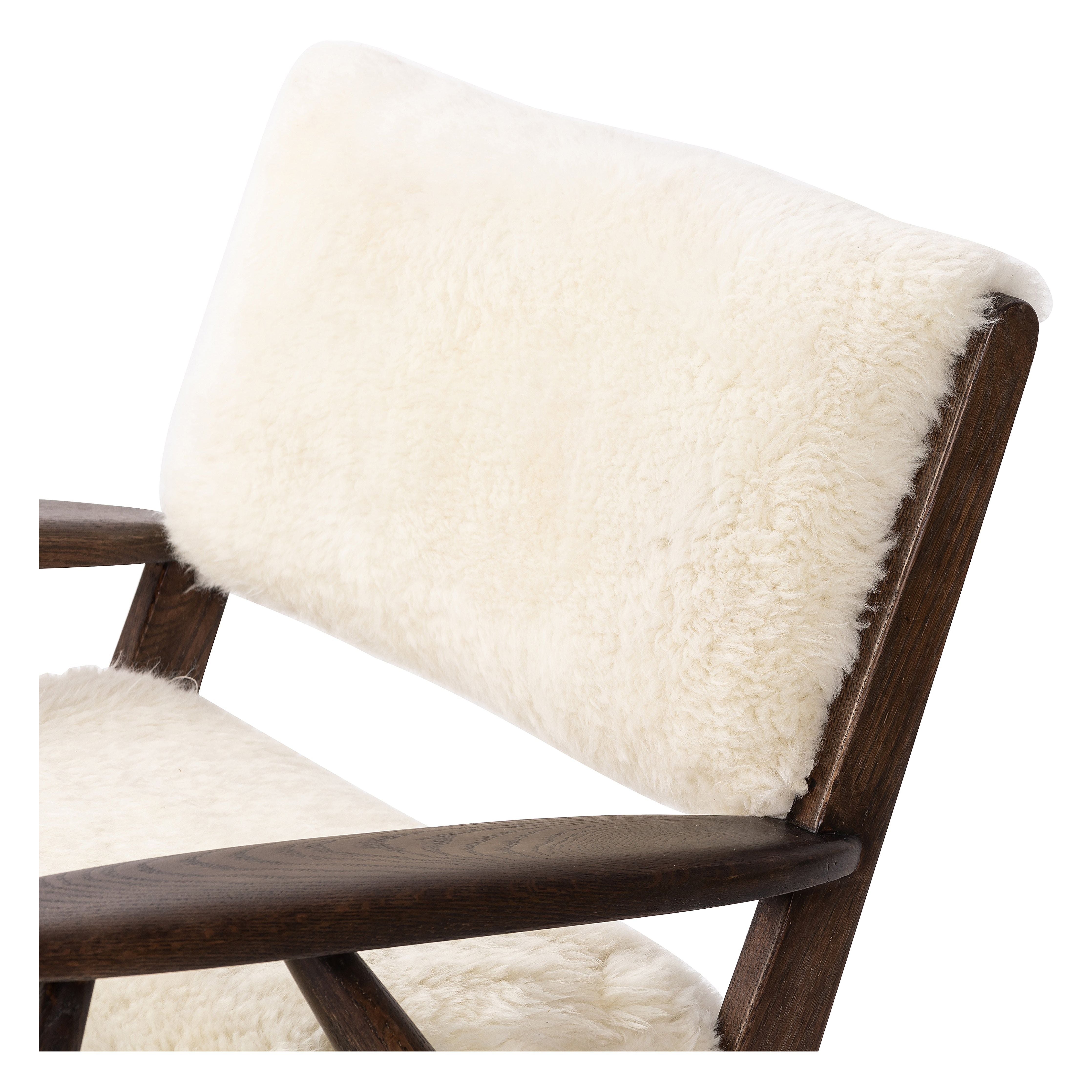 Featuring Papile Cream Shearling Chair by Four Hands at Amethyst Home. A modern take on the vintage school chair, upholstered in plush cream shearling of 100% sheepskin. Perfect as an accent chair or in pairs.Overall Dimensions: 28.25"W x 32"L x 30.25"H
Collection: AshfordColors: Cream Shearling ,Terra Brown NettlewodMaterials: Sheared Sheepskin ,Solid Nettlewood Weight: 30.86 lb. Amethyst Home provides interior design, new construction, custom furniture, and area rugs in the San Diego metro area.