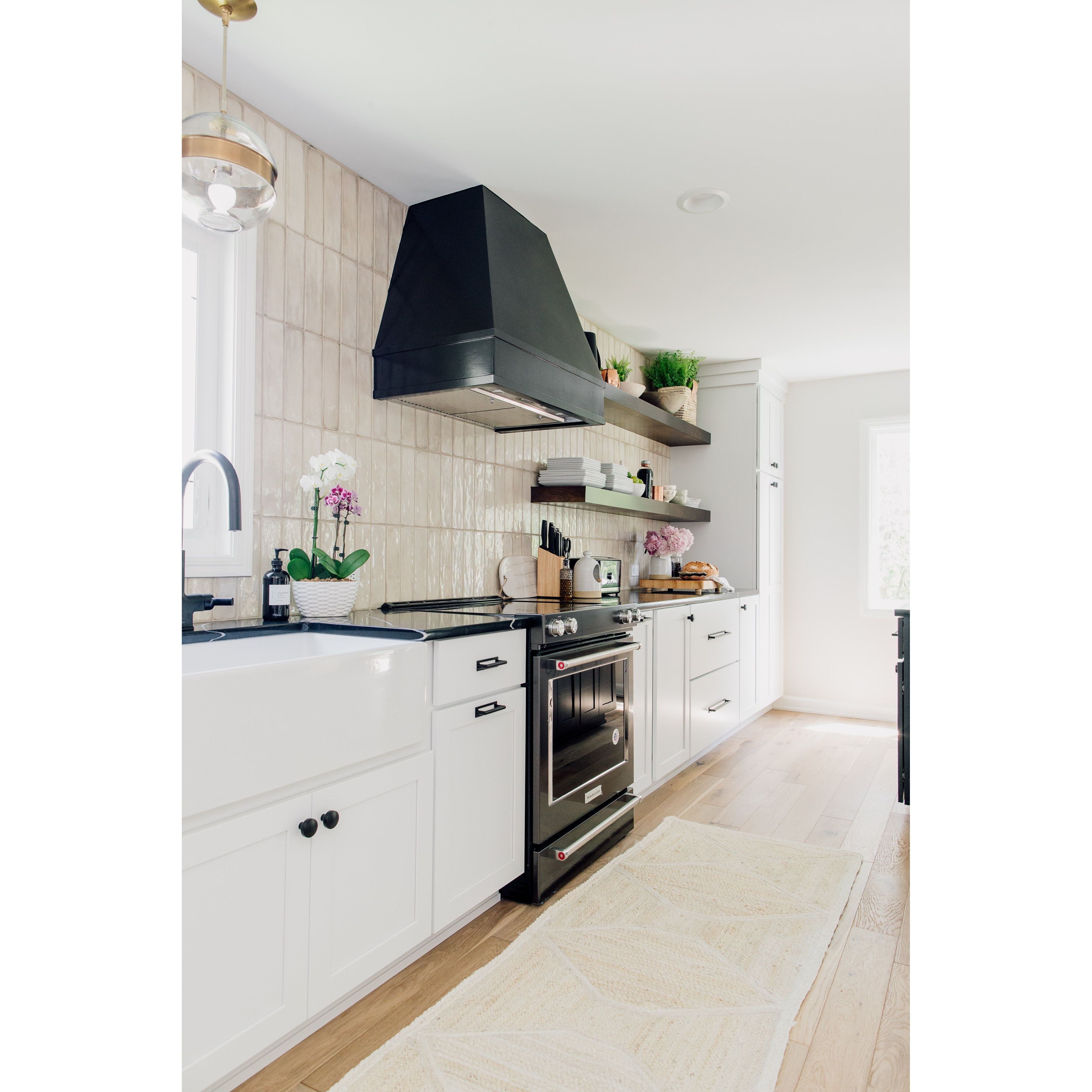 Featuring Naturals Tobago Sisal Bow Rug by Jaipur Living at Amethyst Home. The Naturals Tobago Sisal Bow rug from Jaipur Living delivers rich texture and organic allure to today's homes. The rug showcases a chic diamond trellis design, hand woven of jute.
The mix of ivory and golden tones on this stunning natural lends a cozy vibe to any space. This rug w.  Amethyst Home provides interior design, new home construction design consulting, vintage area rugs, and lighting in the Washington metro area.