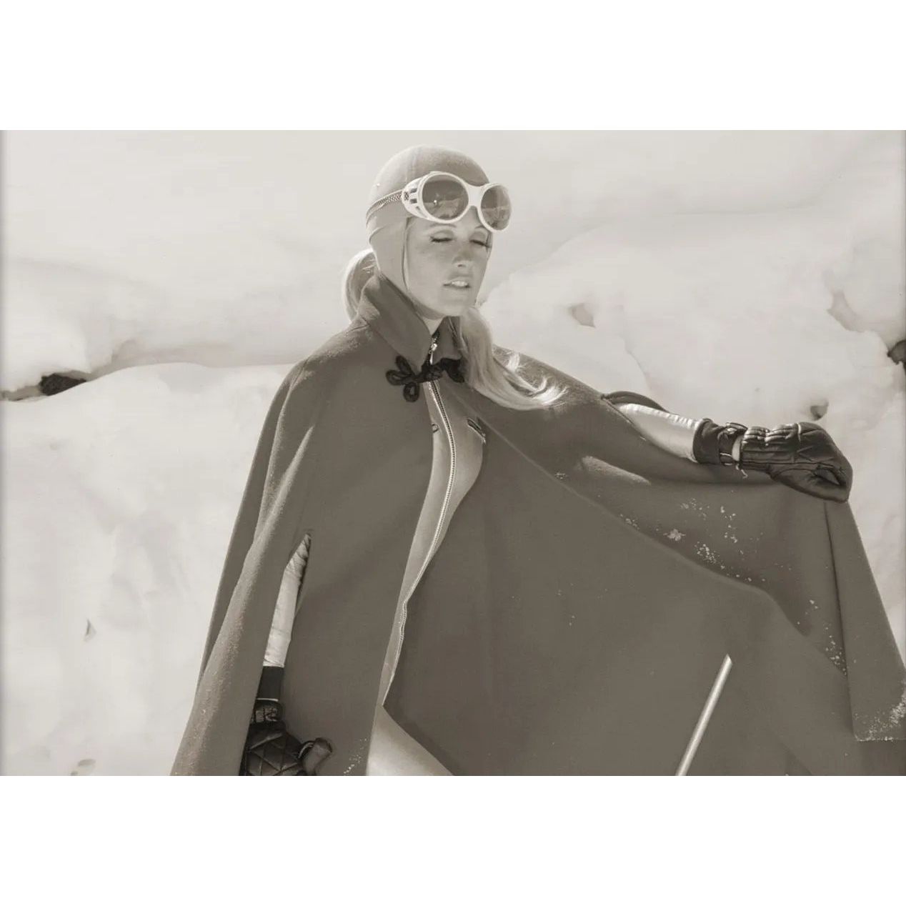 Featuring Stylish Skier Art by Wendover Art at Amethyst Home. Embrace the nostalgia of the slopes with our Stylish Skier Art. This collection boasts vintage ski fashion, capturing the essence of luxury and elegance on the slopes. Perfect for any ski enthusiast, add a touch of sophistication to your home.
Specialty: Giclee on Matte Paper, Straight Fit (No . Amethyst Home provides interior design, new home construction design consulting, vintage area rugs, and lighting in the Kansas City metro area.