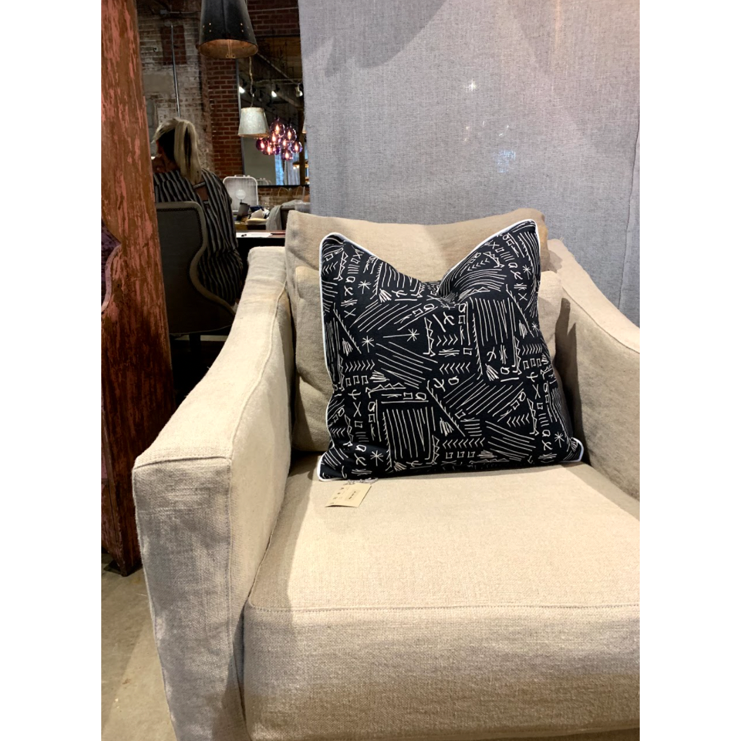 Featuring Rebecca Chair - Essentials by Cisco Brothers at Amethyst Home. The Rebecca Chair by Cisco Brothers has a stunning silhouette draped in a graceful slip skirt with a neat kick-pleat detail. With a lumbar pillow for extra comfort, this tranquil chair will bring relaxation and ease into your home. Photographed in Denim White.
Overall: 30"w x 35"d x 31"h. Amethyst Home provides interior design, new home construction design consulting, vintage area rugs, and lighting in the Tampa metro area.