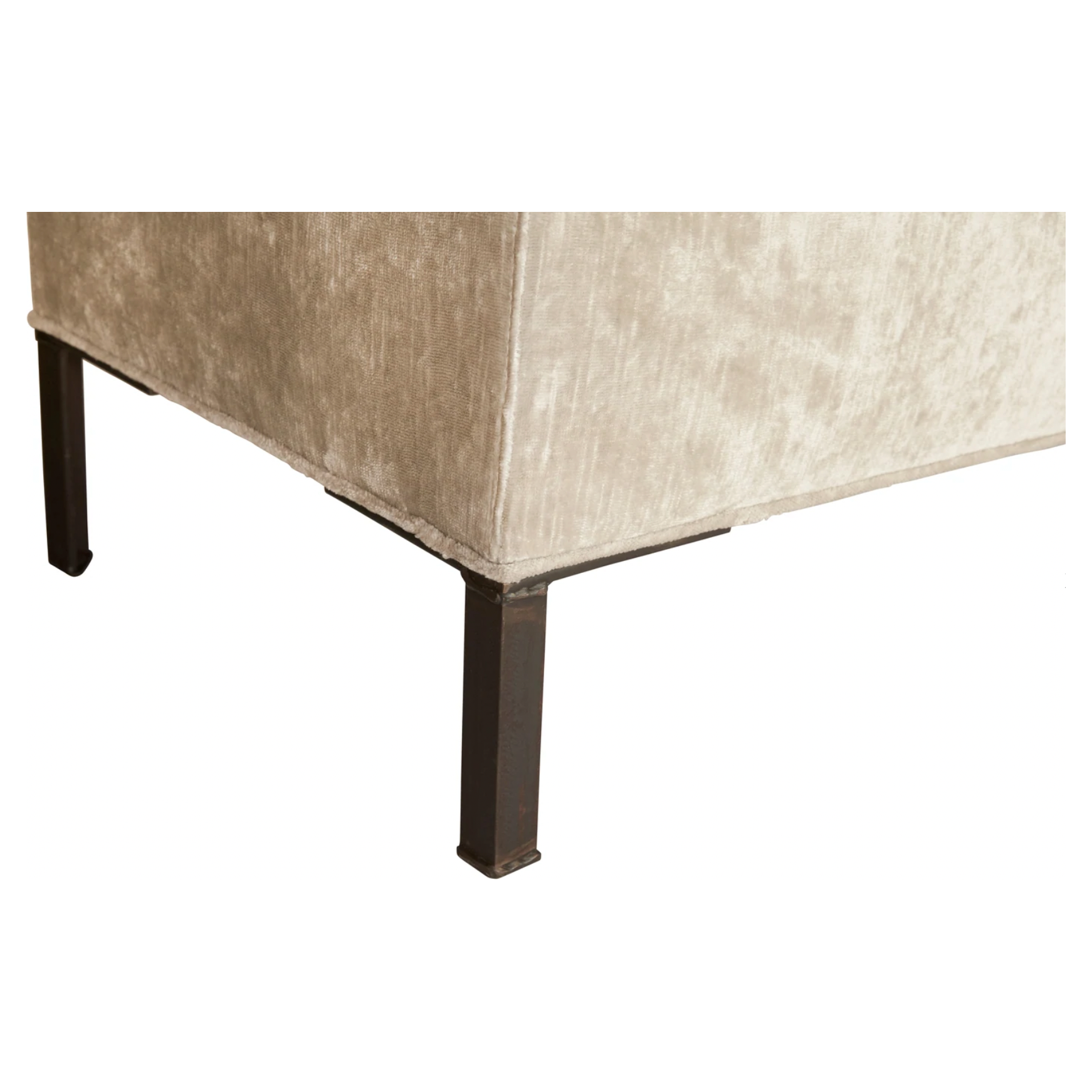 Featuring Jaxon Upholstered Chest by Cisco Brothers at Amethyst Home. We love the stylish storage this Jaxon Upholstered Chest by Cisco Home provides to families. The perfect piece to store your extra blankets, toys, or other household items!
Overall: 29"w 34"d 33"hSitting Space: 24"w x 20"dSeat Height: 20"hArm Height: 28"hWeight: 77 lbs. Amethyst Home provides interior design, new home construction design consulting, vintage area rugs, and lighting in the Los Angeles metro area.