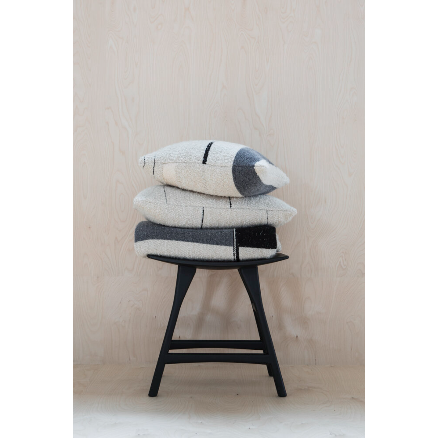 Featuring Oak Osso Stool - Dining - Black by Ethnicraft at Amethyst Home. We love the versatility of this Oak Osso Stool. This offers comfortable seating in your dining room, by itself near a sofa, or use for styling purposes in your bedroom!
Dimensions: 20"w x 13"d x 19"h Seat Height: 18".  Amethyst Home provides interior design, new home construction design consulting, vintage area rugs, and lighting in the Charlotte metro area.