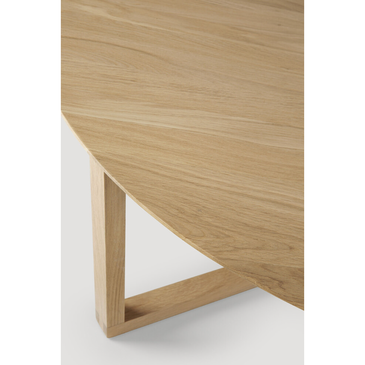 Featuring Oak Tripod Coffee Table by Ethnicraft at Amethyst Home. Made of solid wood, this Oak Tripod Coffee Table is characterized by clean lines and contemporary aesthetics. We love the bright, coastal feel it brings to any living room or lounge area!
Dimensions: 38"w x 38"d x 14.5"h Weight: 29 lbs
Material: Oak, 100% Solid WoodFinish: Varnished
For regu.  Amethyst Home provides interior design, new home construction design consulting, vintage area rugs, and lighting in the Nashville metro area.