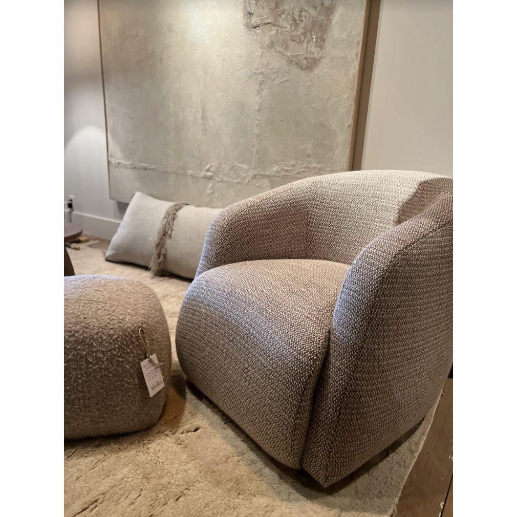 We love the comfortable way your arms just relax on the thoughtful curves of this Theo Club Chair by Verellen furniture.  As shown in our favorite cozy fabric. Amethyst Home provides interior design, new home construction design consulting, vintage area rugs, and lighting in the Nashville metro area.