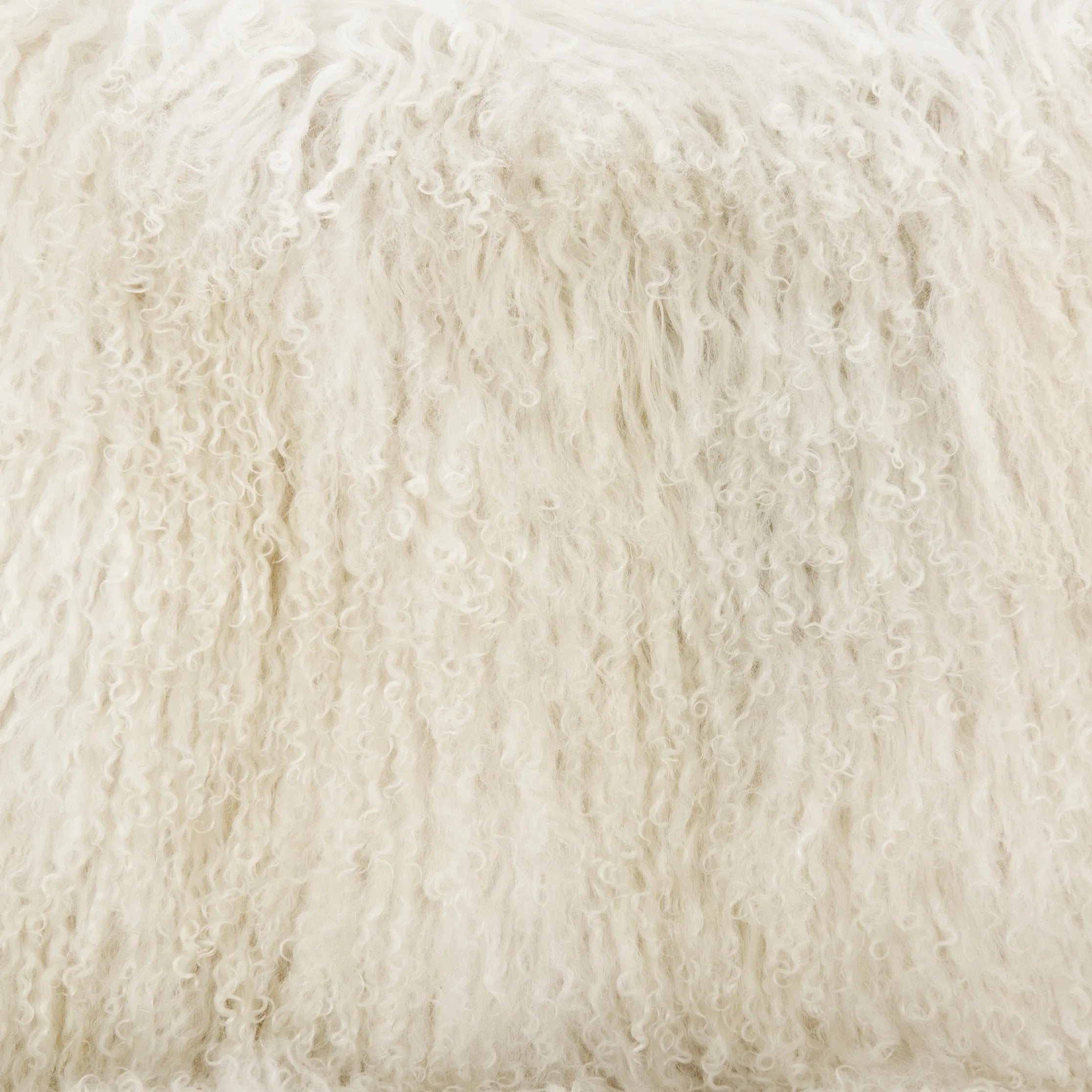  Amethyst Home provides interior design, new home construction design consulting, vintage area rugs, and lighting in the Washington metro area.