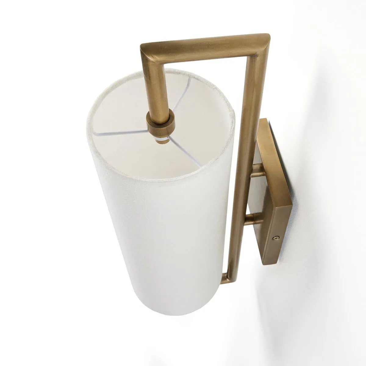Featuring Gordon Aged Brass Iron Sconces Sconce by Four Hands at Amethyst Home. Featuring a single, elongated linen shade, this sconce gracefully diffuses light and is mounted on a streamlined aged brass frame for a sleek, contemporary look.
Overall Dimensions: 7.75" L x 6.0" W x 21.0" H
Collection: CamdenColors: Aged Brass Iron, Black CordMaterials: Iron, Ther. Amethyst Home provides interior design, new home construction design consulting, vintage area rugs, and lighting in the Omaha metro area.