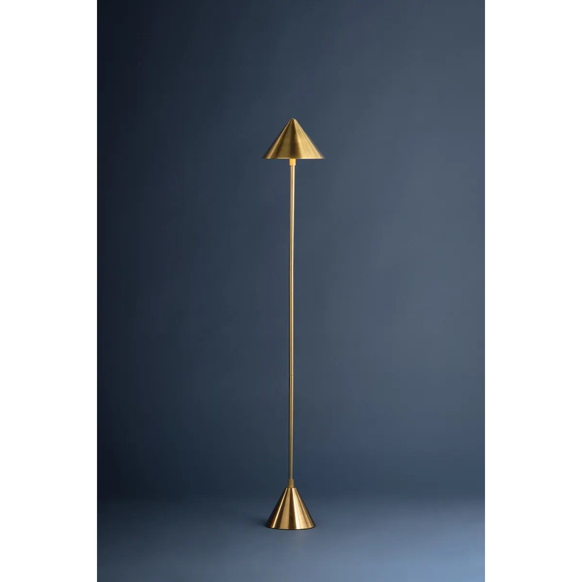 Characterized by clean lines and an all-metal construction, Salma is a modern geometric essential. The compact size of the floor lamp makes it ideal for smaller spaces, while the table lamp provides versatility as a portable light for desks and bedside tables. Both lamps feature a minimal, sleek design with an Aged Brass finish. Amethyst Home provides interior design, new home construction design consulting, vintage area rugs, and lighting in the Scottsdale metro area.