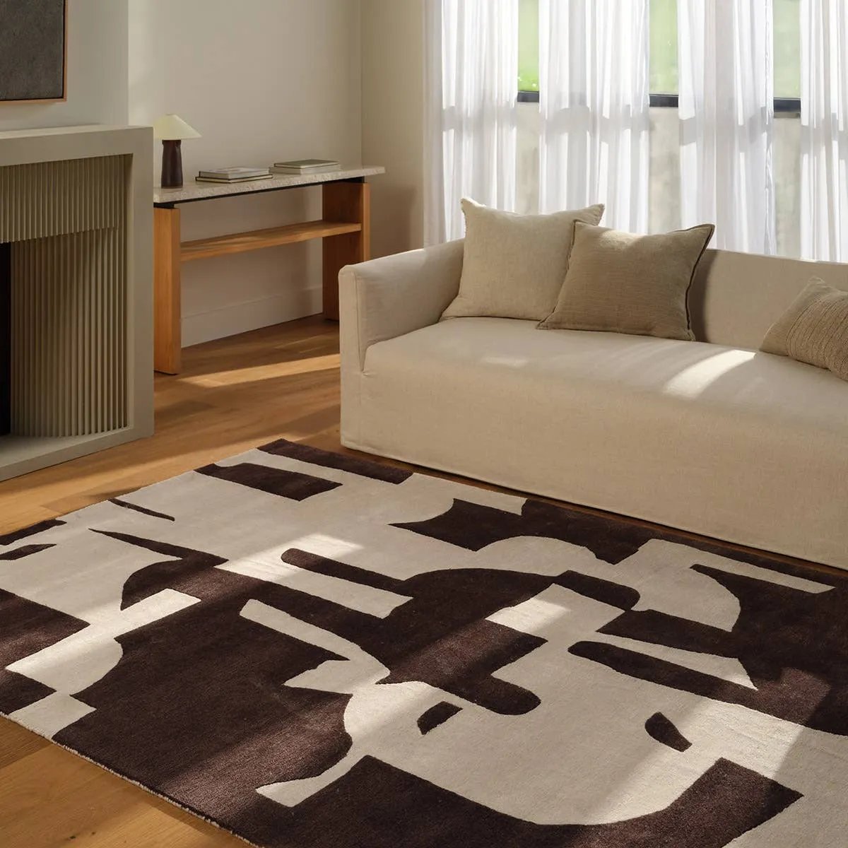 The hand-tufted Anthem Noverre makes a bold statement with contemporary aesthetics and modern Brutalist influences. The Noverre design stands out with its striking high-low texture, plush feel, and subtle sheen that enhances its dynamic pattern. Amethyst Home provides interior design, new home construction design consulting, vintage area rugs, and lighting in the Calabasas metro area.