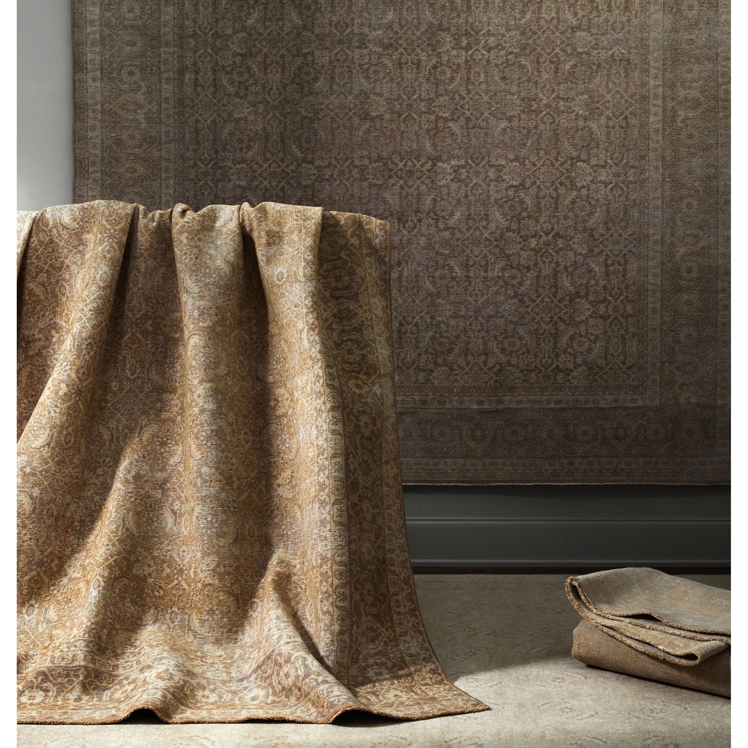 Hand Knotte Amethyst Home provides interior design, new home construction design consulting, vintage area rugs, and lighting in the Portland metro area.