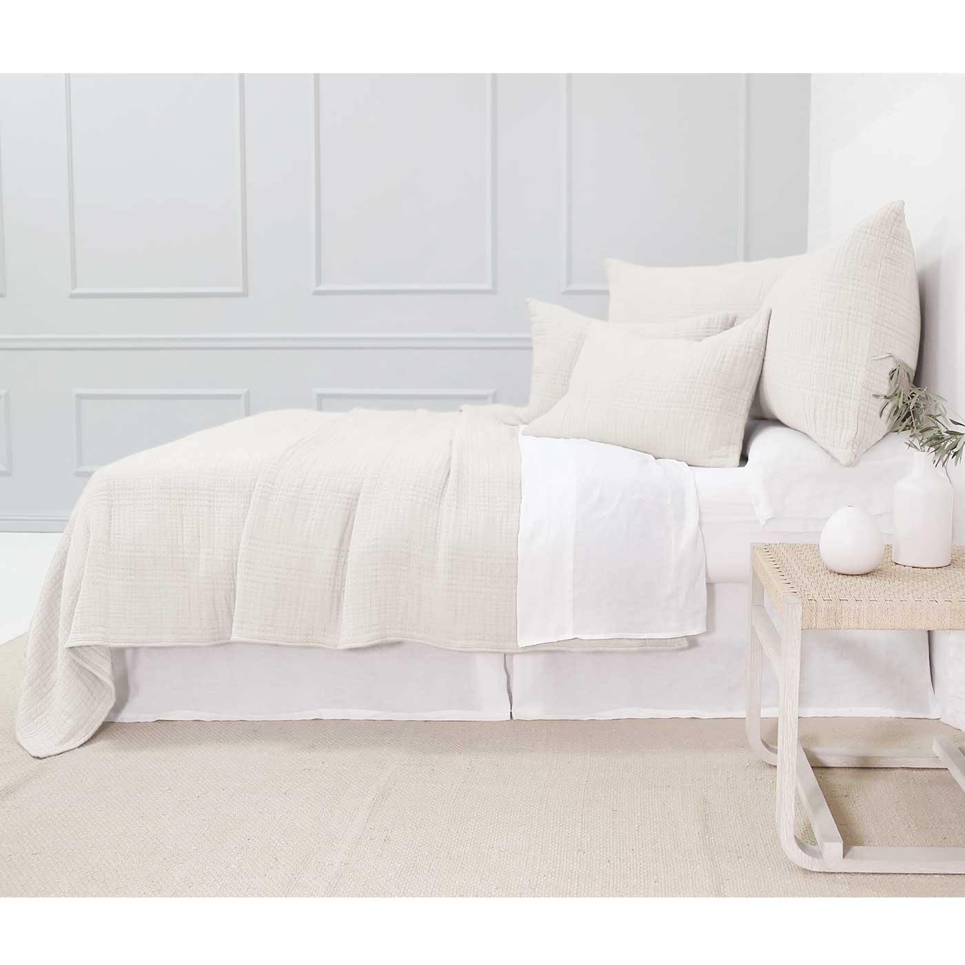 Made of a super soft gauzy cotton, the Arrowhead blanket features an interwoven grid pattern, giving it beautiful texture. King lounger 100% cotton. Amethyst Home provides interior design, new home construction design consulting, vintage area rugs, and lighting in the Kansas City metro area.