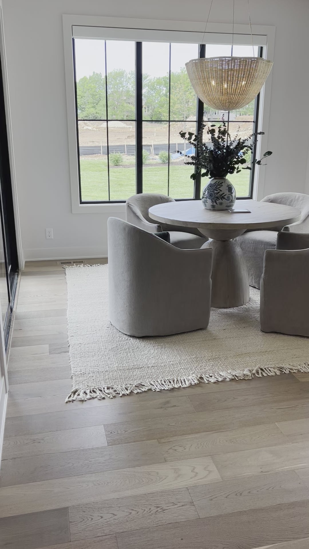 Load video: Vienne Bleached Jute Rug with Fringe