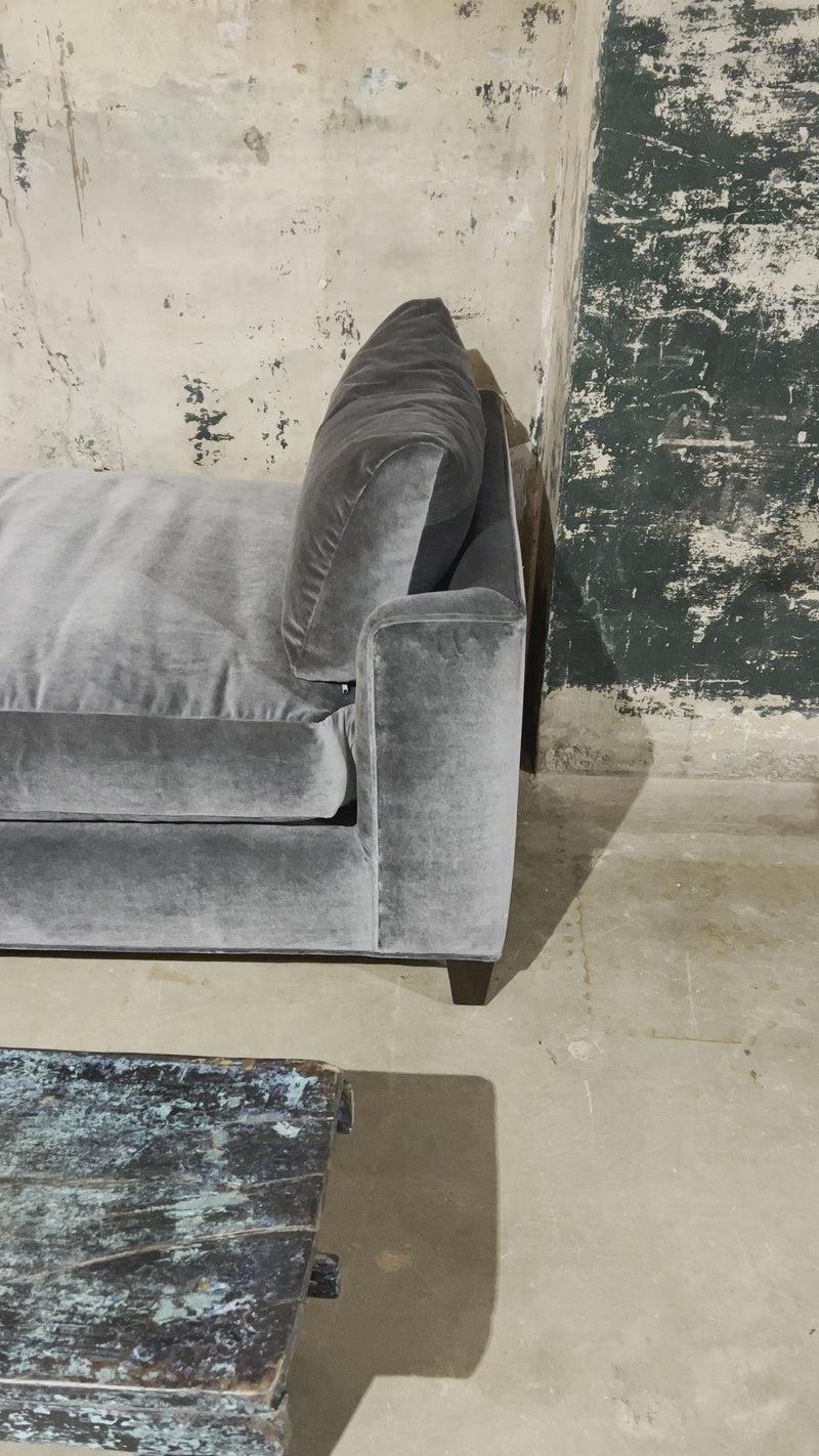 The Cisco Brothers Gunner Daybed 72" is designed and constructed in Los Angeles. The clean lines and comfy seat make this the perfect daybed to have in your office, lounge area, or other area of your home. Amethyst Home provides interior design, new home construction design consulting, vintage area rugs, and lighting in the Scottsdale metro area.