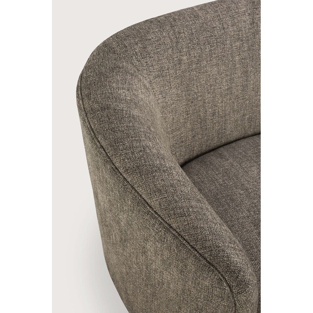 The natural fabric is woven exclusively for Ethnicraft in Belgium. Its coating repels stains, preventing small accidents of life. Available in “ash”, these sophisticated yet simple colors will fit perfectly an urban apartment as well as a country house. To complete the look, mix it with our cushion and throw collection. Amethyst Home provides interior design services, furniture, rugs, and lighting in the Portland metro area.