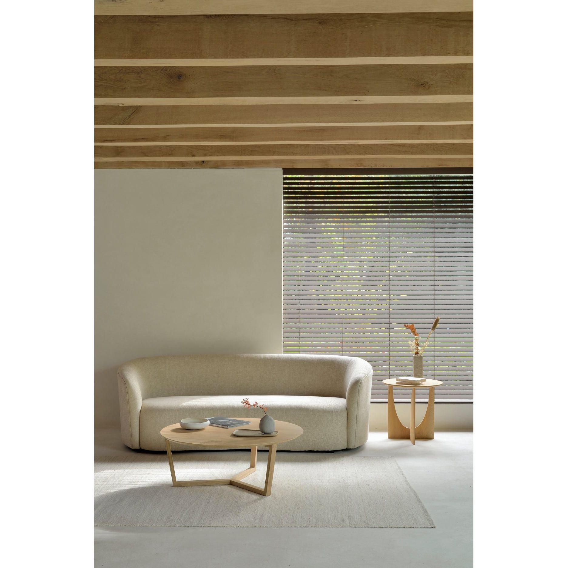 The natural fabric is woven exclusively for Ethnicraft in Belgium. Its coating repels stains, preventing small accidents of life. Available in “oatmeal”, these sophisticated yet simple colors will fit perfectly an urban apartment as well as a country house. To complete the look, mix it with our cushion and throw collection. Amethyst Home provides interior design services, furniture, rugs, and lighting in the Los Angeles metro area.ash