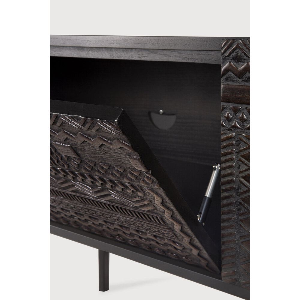 The Tabwa collection offers timeless centerpieces of minimalistic silhouette with a unique and distinct character. Contemporary wooden furniture are transformed into unique pieces of art where each pattern is carefully carved by our artisans. Amethyst Home provides interior design, new home construction design consulting, vintage area rugs, and lighting in the Dallas metro area.
