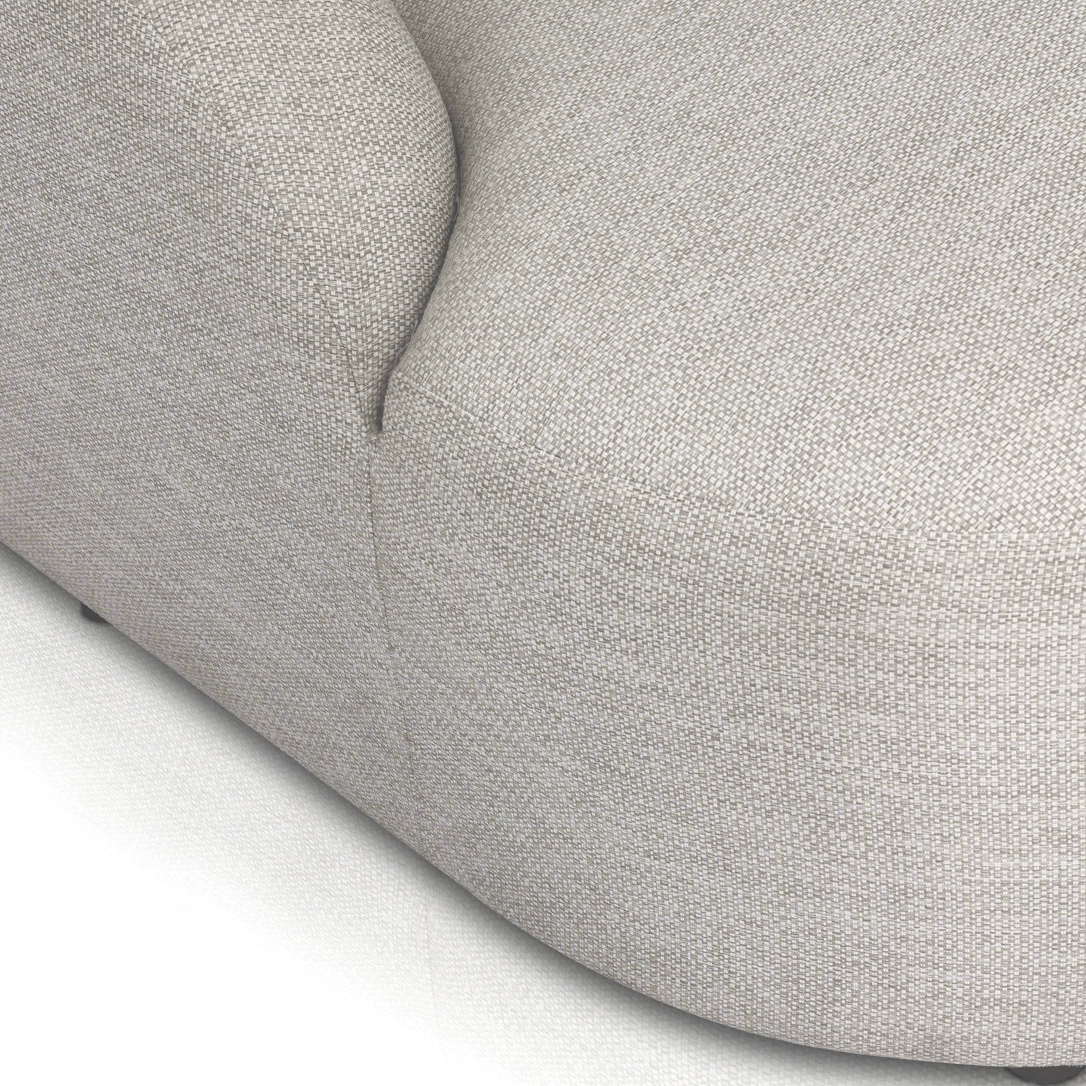 U-shaped and spacious, this fully upholstered outdoor daybed invites you to lounge. Sink-in cushioning and three knife-edge throw pillows offer additional comfort. Cover or store indoors during inclement weather and when not in use.Collection: Solan Amethyst Home provides interior design, new home construction design consulting, vintage area rugs, and lighting in the Tampa metro area.