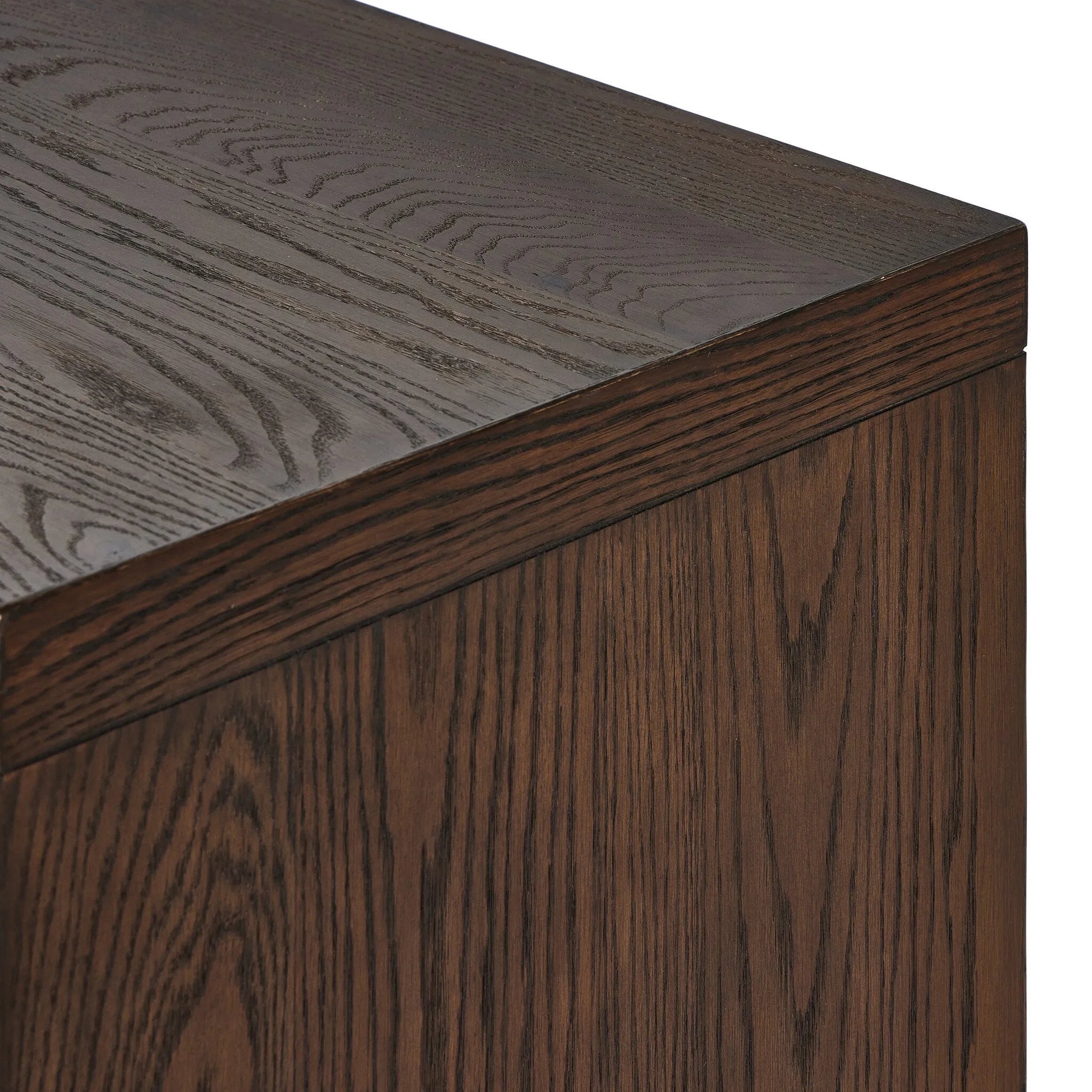 Featuring Torrington Umber Oak 6 Drawer Dresser by Four Hands at Amethyst Home. Straight planks of solid umber oak and veneer encase this spacious dresser for an understated modern look. Deep wood grain adds natural character.
Overall Dimensions: 20.0" L x 75.0 " W x 34.0" H
Collection: HamiltonColors: Umber Oak ,Umber Oak VeneerMaterials: Resawn Oak ,Oak Ve. Amethyst Home provides interior design, new home construction design consulting, vintage area rugs, and lighting in the Monterey metro area.