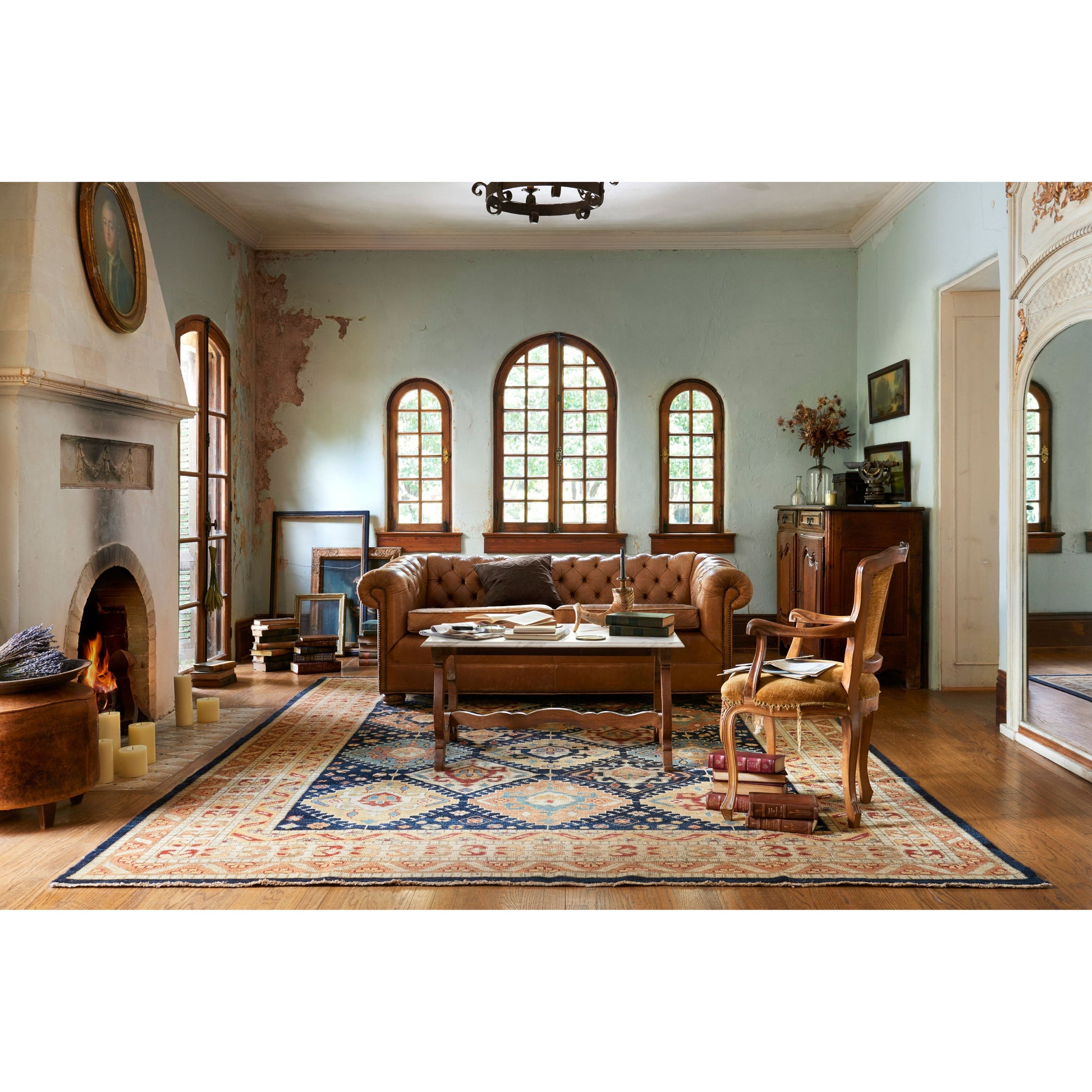 Heirloom Navy / Multi Rug - Amethyst Home Bring a touch of antiqued beauty into your home with our Heirloom collection. This 100% wool collection tastefully honors the art of hand knotted rugs from India. Heirloom evokes a sense of unique sophistication with its traditional Serapi rug color palettes and vintage design.