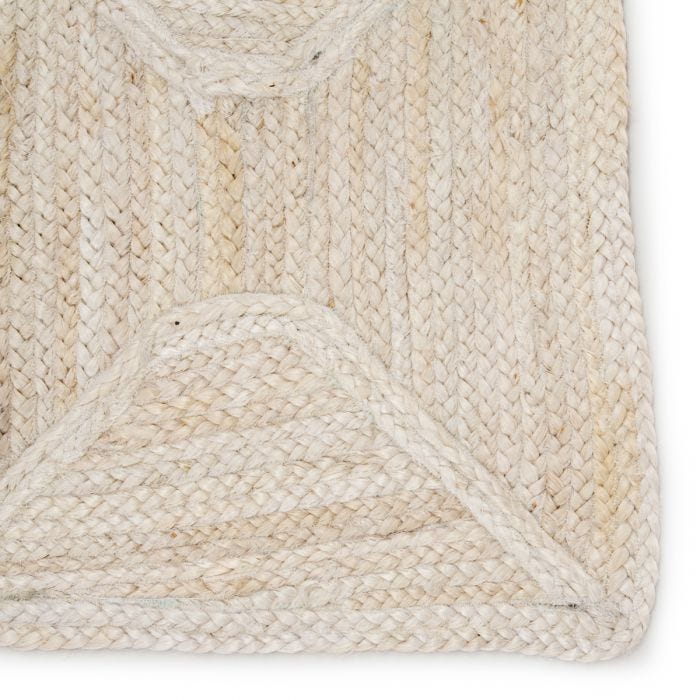 The Naturals Tobago collection delivers rich texture and organic allure to contemporary homes. The Sisal Bow NAT41  rug showcases a chic diamond trellis design, hand woven of jute. The mix of ivory and golden tones on this stunning rug lends a contemporary vibe to any living room, dining room, kitchen, or hallway!