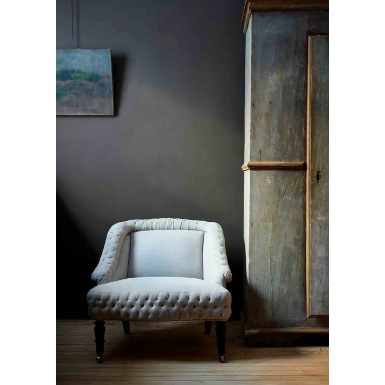 Bring traditional, comfortable sitting to your living room or office with this JD Royal Chair by Cisco Home. Sure to be your favorite place to curl up with a book or warm drink for years to come! Amethyst Home provides interior design, new home construction design consulting, vintage area rugs, and lighting in the Omaha metro area.