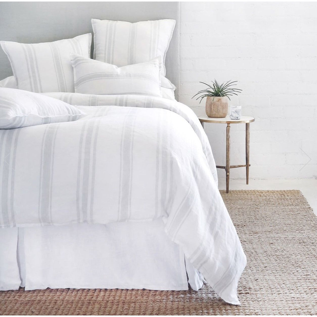 Jackson Duvet Collection - White/Ocean