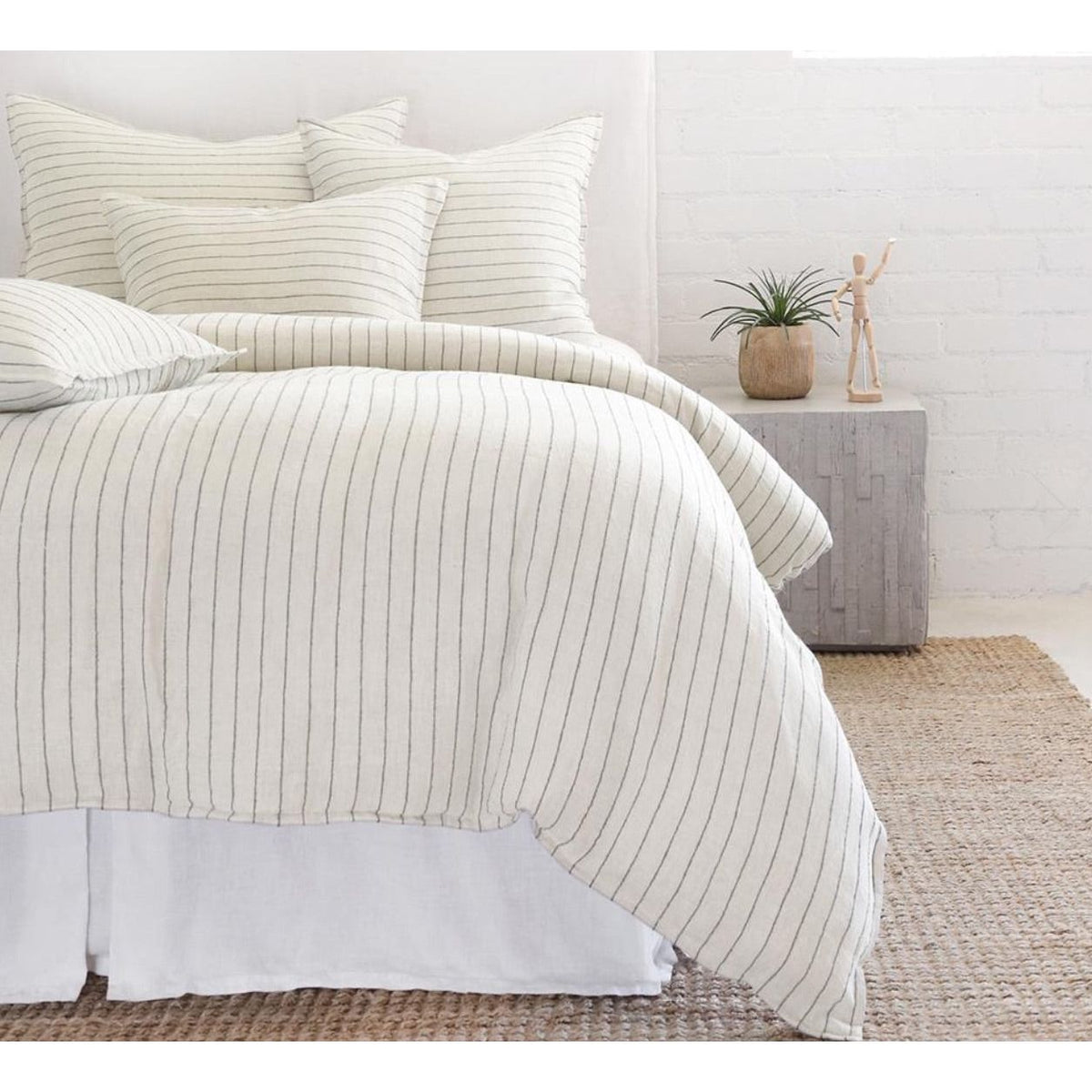 Blake Duvet Collection - Cream/Grey